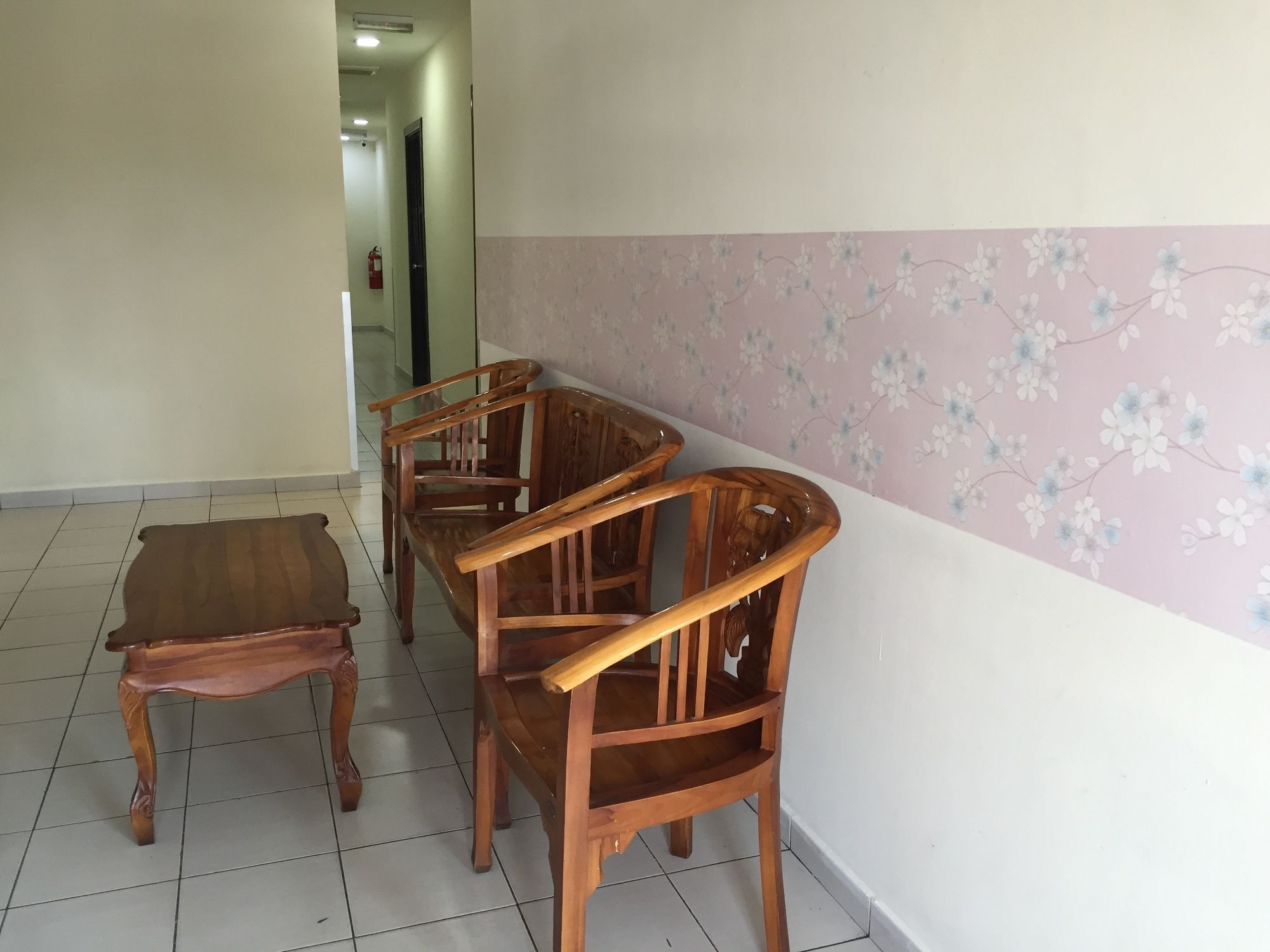 Oyo 91130 Hotel 91 Bukit Mewah Каджанг Екстериор снимка